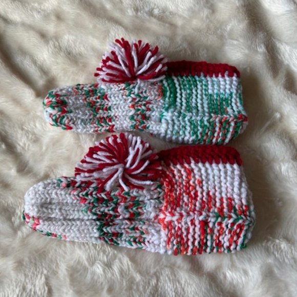 Handmade Knitted Slippers Christmas Colours NWOT - Picture 2 of 6